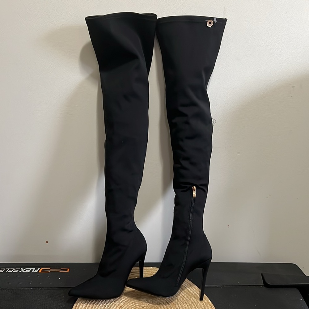 Boohoo Where the Party At Knee High Thigh Boots Size 38